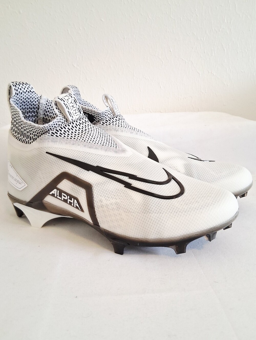 Nike Alpha Menace Elite 3 White Black Football Cleats